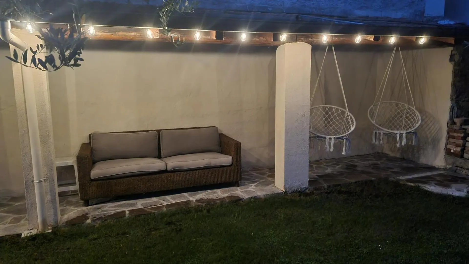 Casa Degli Ulivi A Toscolano - House With Garden Near The Beach Cir Lni00059