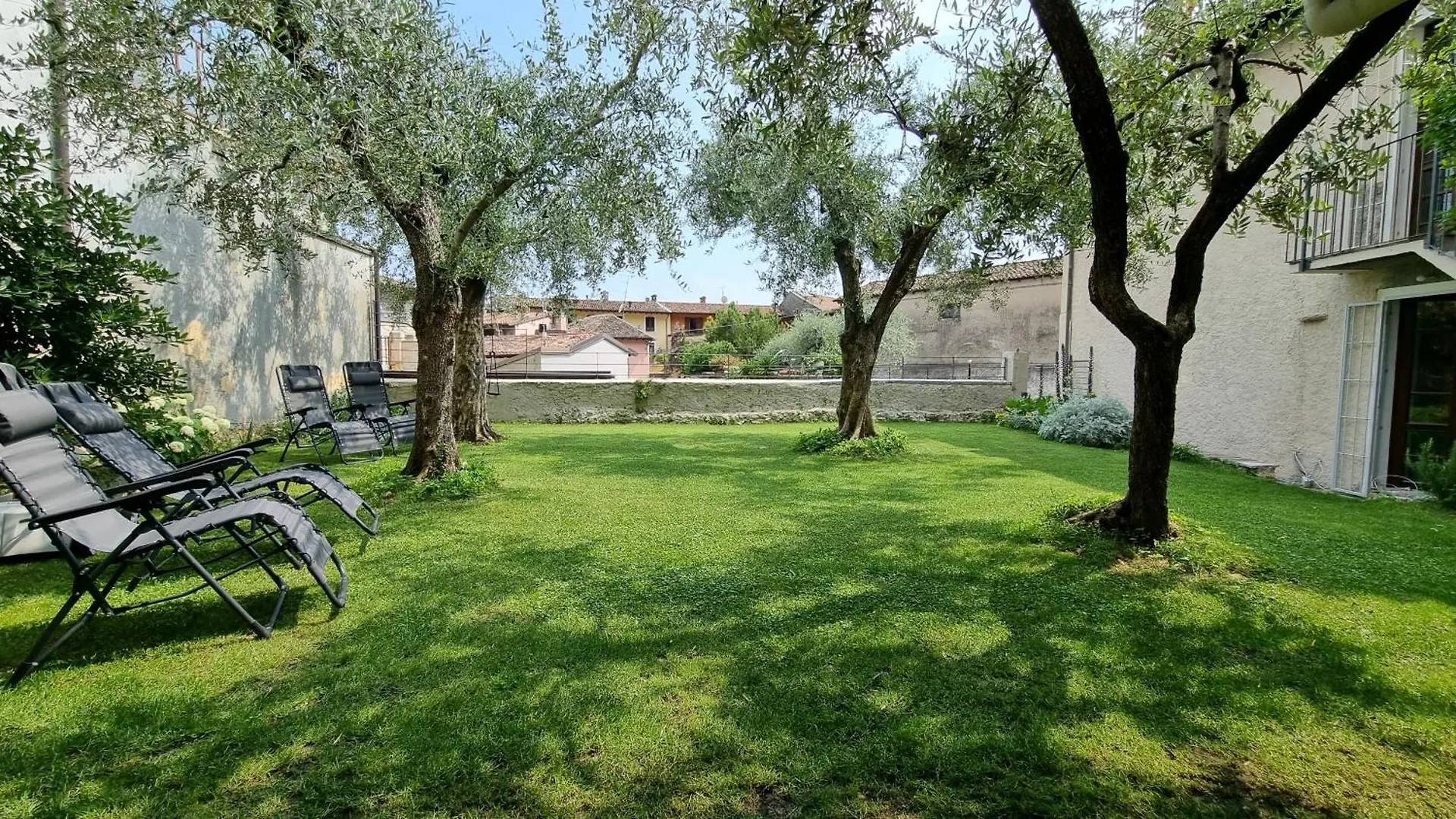 Casa Degli Ulivi A Toscolano - House With Garden Near The Beach Cir Lni00059
